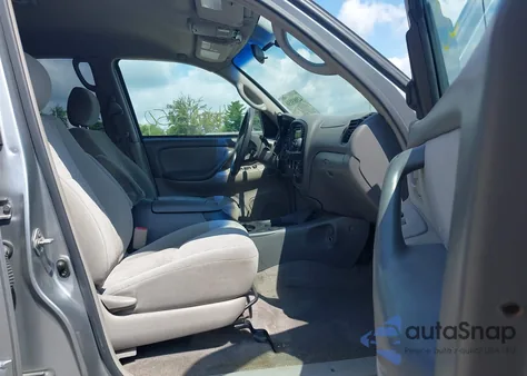 2006 Toyota Tundra Sr5 V8 z USA, uszkodzony, nr VIN 5TBDT44126S504485